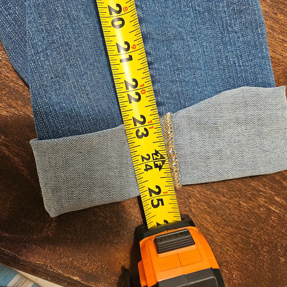 Torrid Perfect Boyfriend Ankle Jeans Size 16R Medium Wash Cuffed - Picture 4 of 5